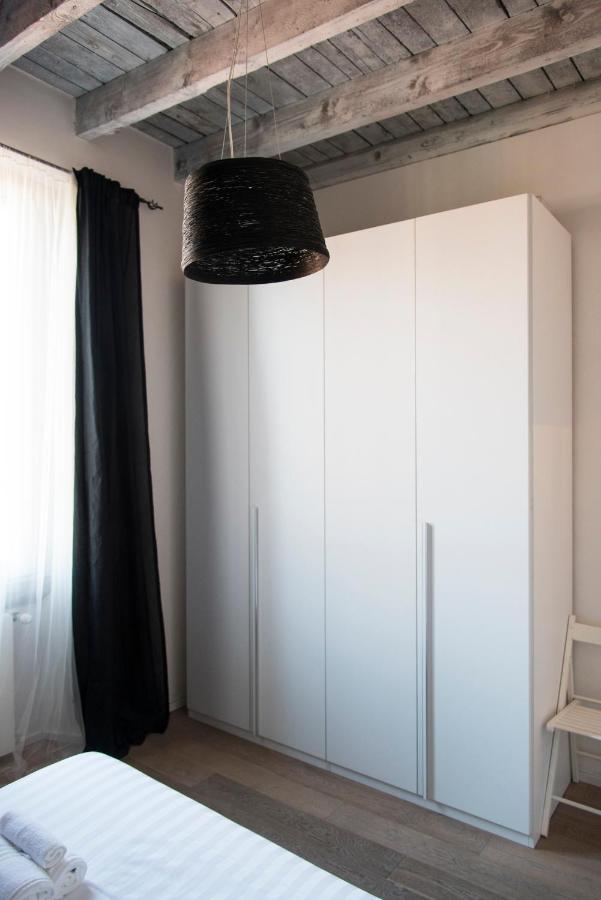 Youhosty - Correggio 12 Milano Exteriör bild